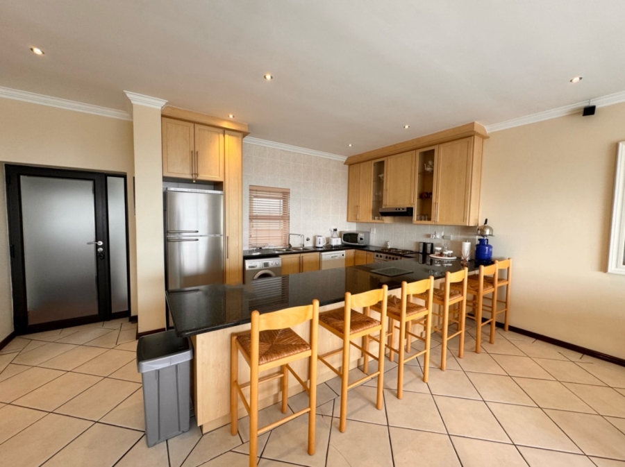 To Let 2 Bedroom Property for Rent in Big Bay Western Cape